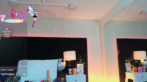 H A I R Y D I A M O N D online show from October 29, 9:38 pm