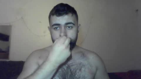 Snapshot of hairy_man_69_ chatting on June 17, 1:30 am horny online show from June 17, 1:30 am