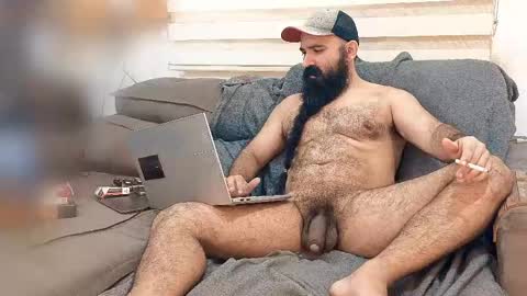 Hairy Beard Smoker online show from May 19, 2:34 pm