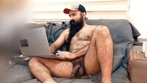 Hairy Beard Smoker online show from May 26, 4:25 pm