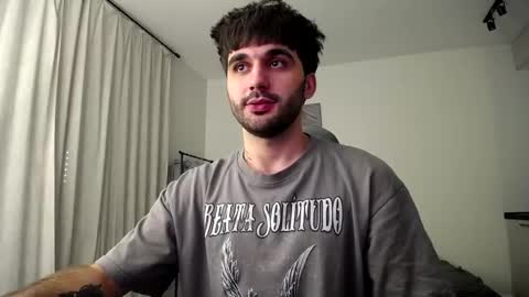 Snapshot of hairycuss chatting on February 21, 1:00 am Adam online show from February 21, 1:00 am