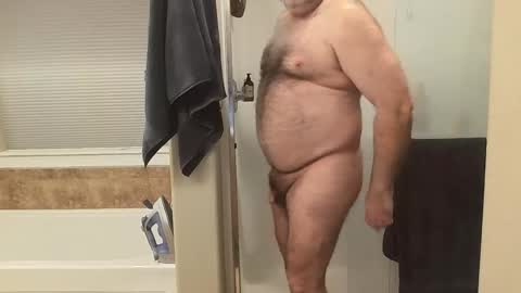 Snapshot of hairydaddreams chatting on March 4, 2:34 pm hairydaddreams online show from March 4, 2:34 pm