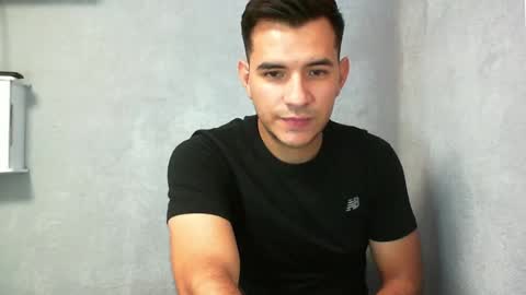 Snapshot of hairyeffect chatting on June 21, 6:10 pm Damian online show from June 21, 6:10 pm