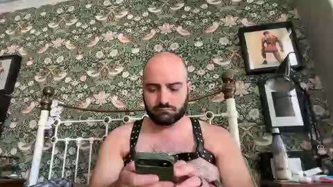 Hairy Guy online show from July 1, 11:01 am