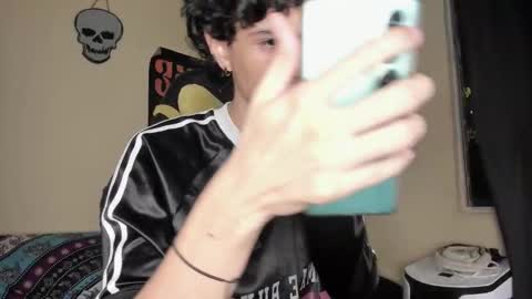 Snapshot of halan_jr chatting on February 9, 6:28 am halan online show from February 9, 6:28 am