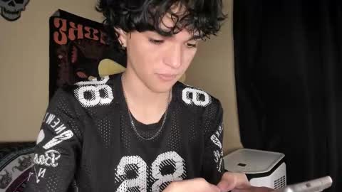 Snapshot of halan_jr chatting on February 14, 3:47 am halan online show from February 14, 3:47 am