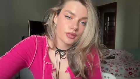 Snapshot of haley_rune chatting on February 25, 1:06 pm haley_rune online show from February 25, 1:06 pm