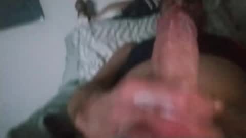 Snapshot of hallallen730 chatting on December 18, 7:03 am hallallen730 online show from December 18, 7:03 am