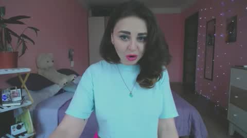 Ann online show from November 28, 9:45 am