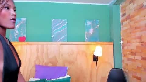 Snapshot of halleylorens chatting on January 16, 7:18 pm Halley Lorens online show from January 16, 7:18 pm