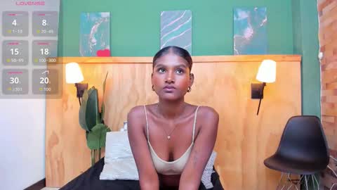 Snapshot of halleylorens chatting on January 31, 7:11 pm Halley Lorens online show from January 31, 7:11 pm