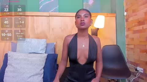 Halley Lorens online show from March 27, 7:35 pm