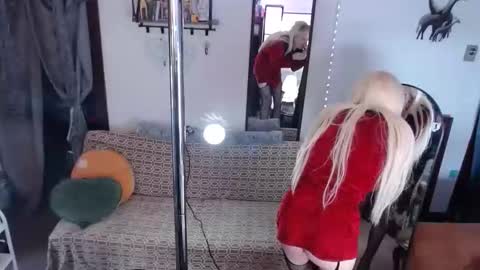 halovalentine online show from February 22, 4:16 pm