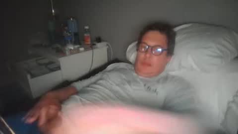 Snapshot of hammer44234423 chatting on February 26, 1:04 am hammer44234423 online show from February 26, 1:04 am