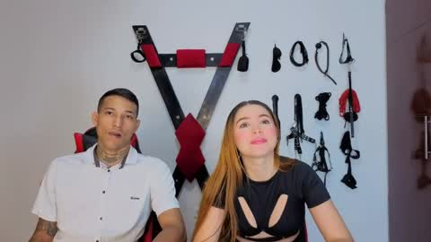 Hana and Zeta online show from May 18, 1:17 pm