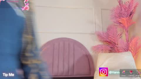 hanaahquinn online show from April 2, 11:41 am