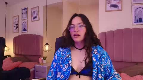 hanabie_ online show from February 5, 3:22 am