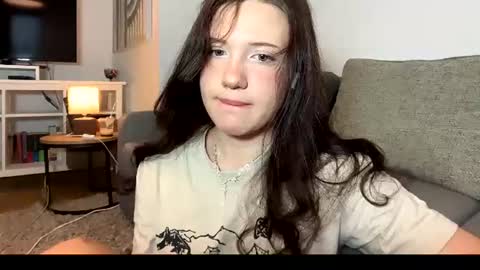 Snapshot of hanahwoods chatting on June 26, 3:11 am hanahwoods online show from June 26, 3:11 am