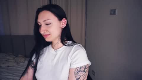 Snapshot of hanalif chatting on October 22, 6:35 am Blair and Ethel online show from October 22, 6:35 am