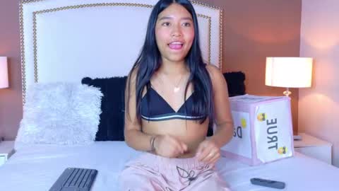 Hanna online show from May 14, 2:24 pm