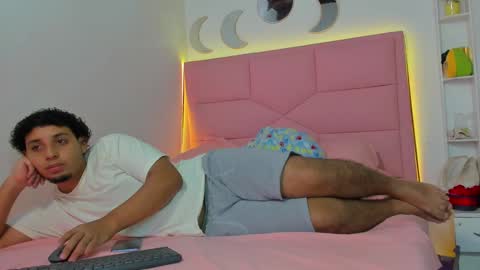 grace and tim online show from December 2, 11:18 pm