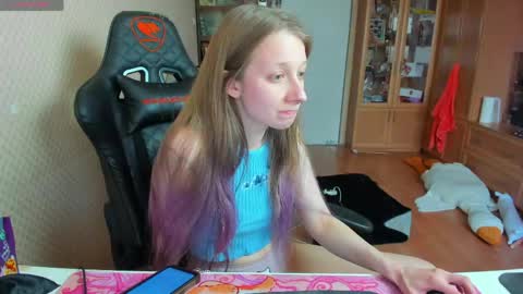 Snapshot of handsome_whale chatting on April 30, 12:11 pm Mila online show from April 30, 12:11 pm