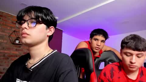 leonardfarrucknick and otis online show from March 6, 12:23 pm