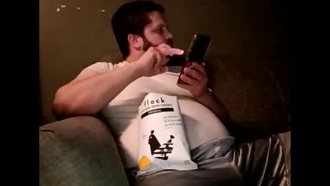 Handsomedaddy198923 online show from February 19, 7:59 am