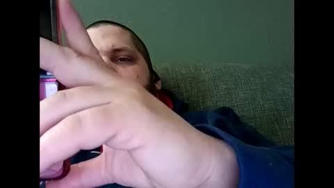 Handsomedaddy198923 online show from April 6, 6:09 pm