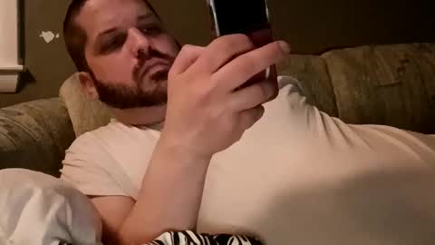 Handsomedaddy198923 online show from April 16, 6:47 am