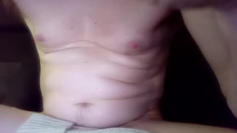 Snapshot of handsumload_11 chatting on December 28, 11:48 pm handsumload_11 online show from December 28, 11:48 pm