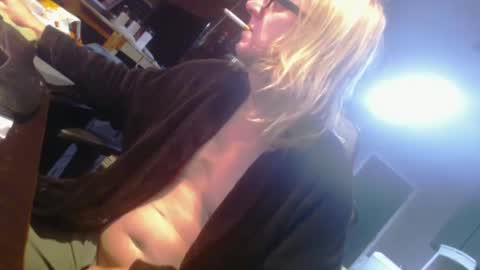 Snapshot of handyman5303 chatting on January 14, 1:06 pm Handystudman online show from January 14, 1:06 pm