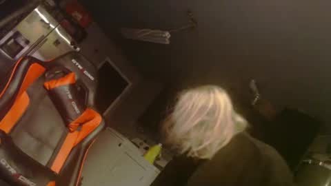 Snapshot of handyman5303 chatting on January 21, 10:08 am Handystudman online show from January 21, 10:08 am