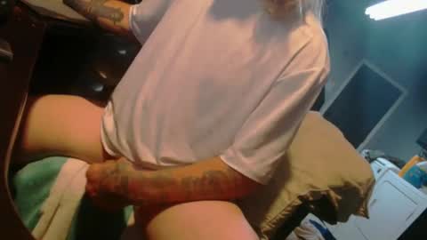 Snapshot of handyman5303 chatting on February 14, 4:31 pm Handystudman online show from February 14, 4:31 pm