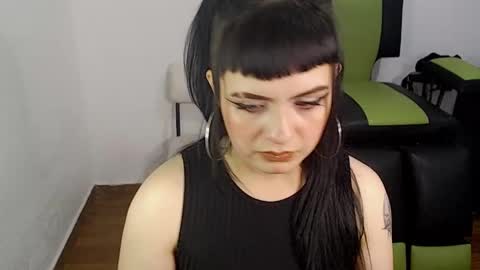 Snapshot of hanna99moon chatting on December 21, 7:56 am JUANA online show from December 21, 7:56 am