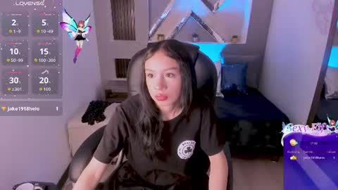 Hanna  online show from June 12, 12:04 pm