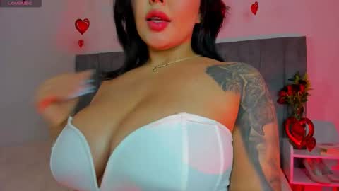 hanna_connorss online show from February 19, 10:06 pm