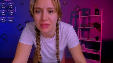 Snapshot of hanna_dream0 chatting on April 26, 5:05 am hanna_dream0 online show from April 26, 5:05 am