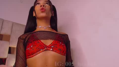 H A N A FOXX online show from March 27, 6:41 am