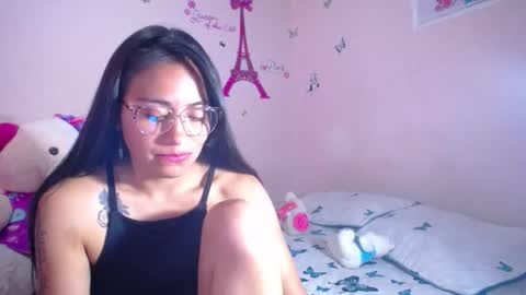 Snapshot of hanna_girl21 chatting on February 11, 2:00 pm HANNA online show from February 11, 2:00 pm