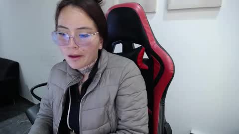 mara online show from March 12, 7:53 pm