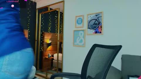 Hanna online show from March 3, 6:58 pm