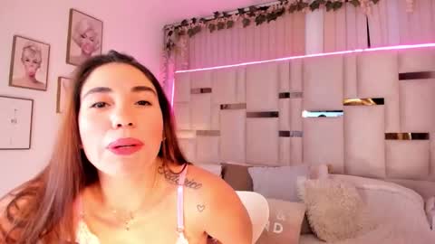 Hanna Klover online show from February 25, 4:00 am