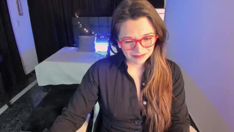 hanna_ma online show from October 8, 2:36 pm