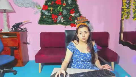Hanna online show from December 16, 12:48 am