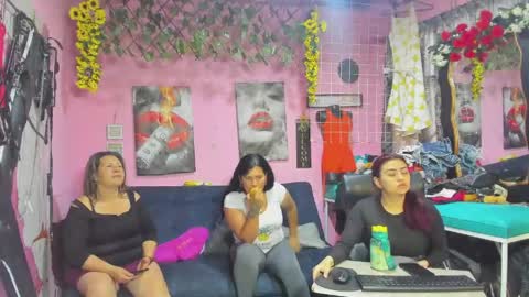 Hanna online show from May 9, 1:27 pm