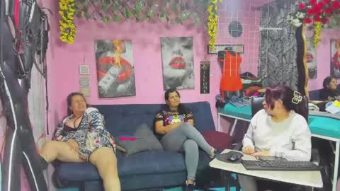 Hanna online show from May 12, 1:25 am