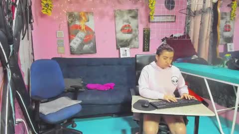 Hanna online show from May 27, 12:02 pm