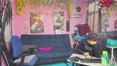 Hanna online show from May 28, 12:13 pm