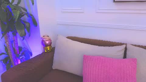 Snapshot of hanna_squirt_1 chatting on June 22, 10:45 am HANNA SOFIA online show from June 22, 10:45 am